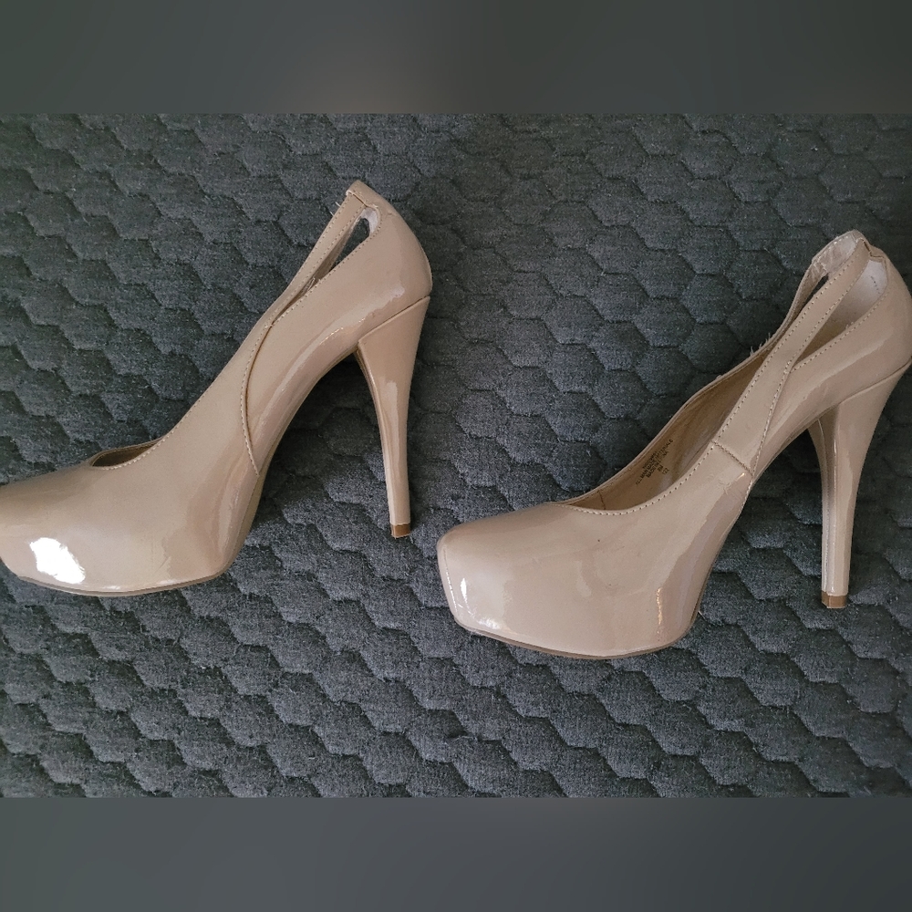 ❤️ Final Price ❤️ Guess Heels